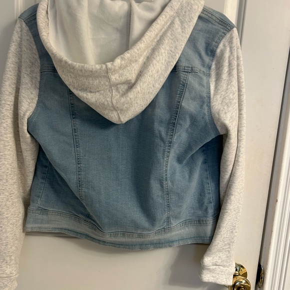 Wallflower Hooded Denim Jacket-The Dreamer Fit - Picture 8 of 10